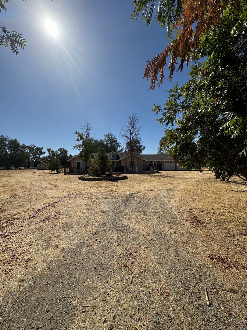 Madera House: 26224 Eddy Way