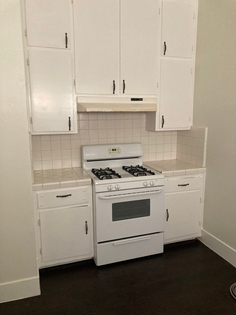 Fresno House: 2337 E Olive Avenue