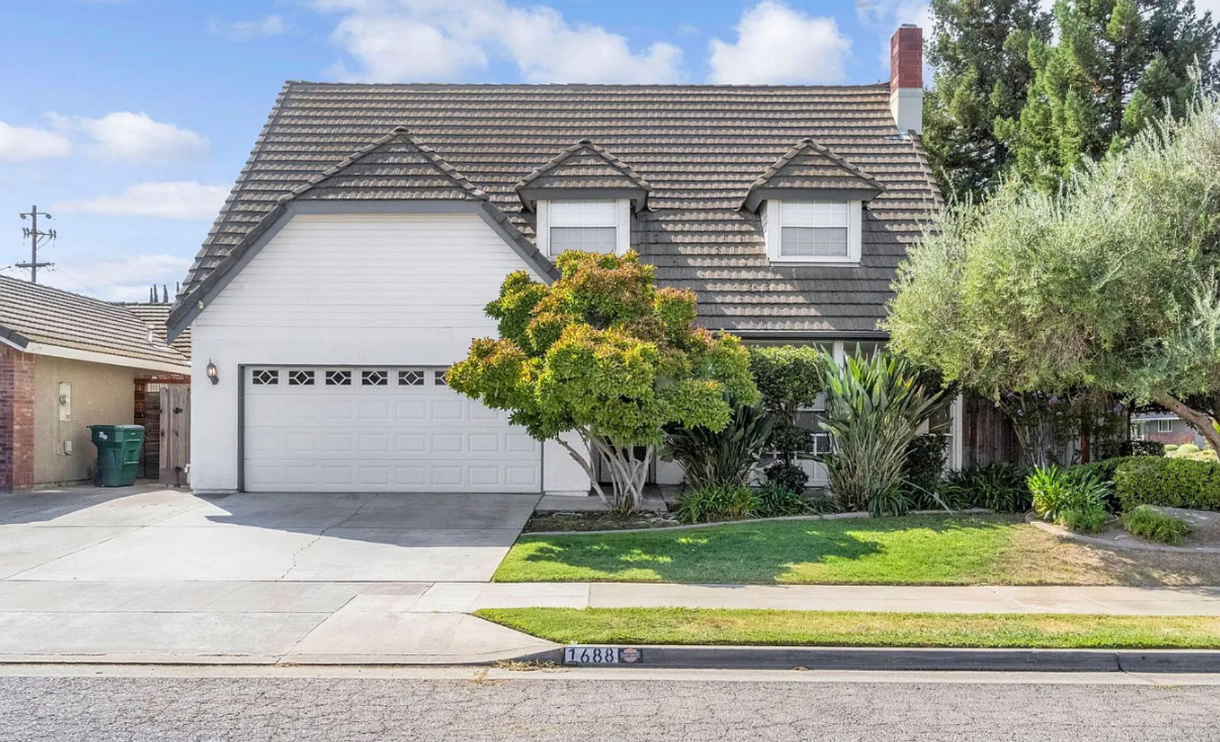 Madera House: 1688 University Avenue