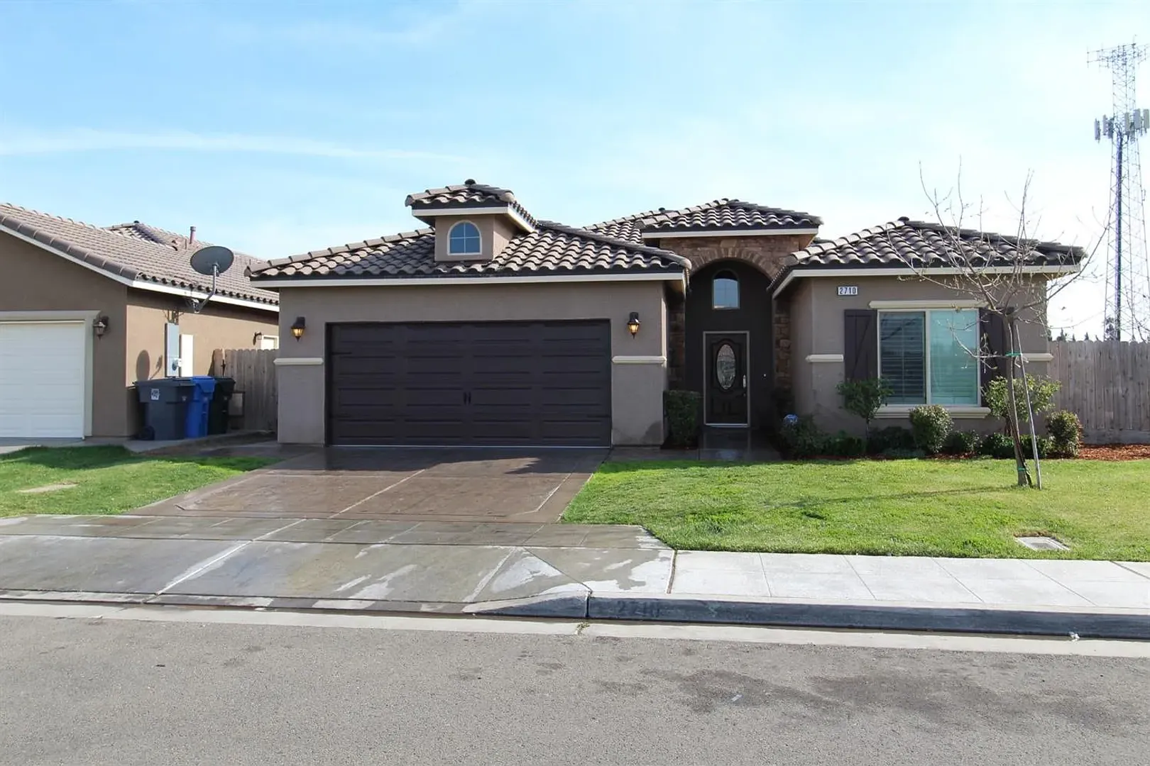 Madera House: 2710 Orange Tree