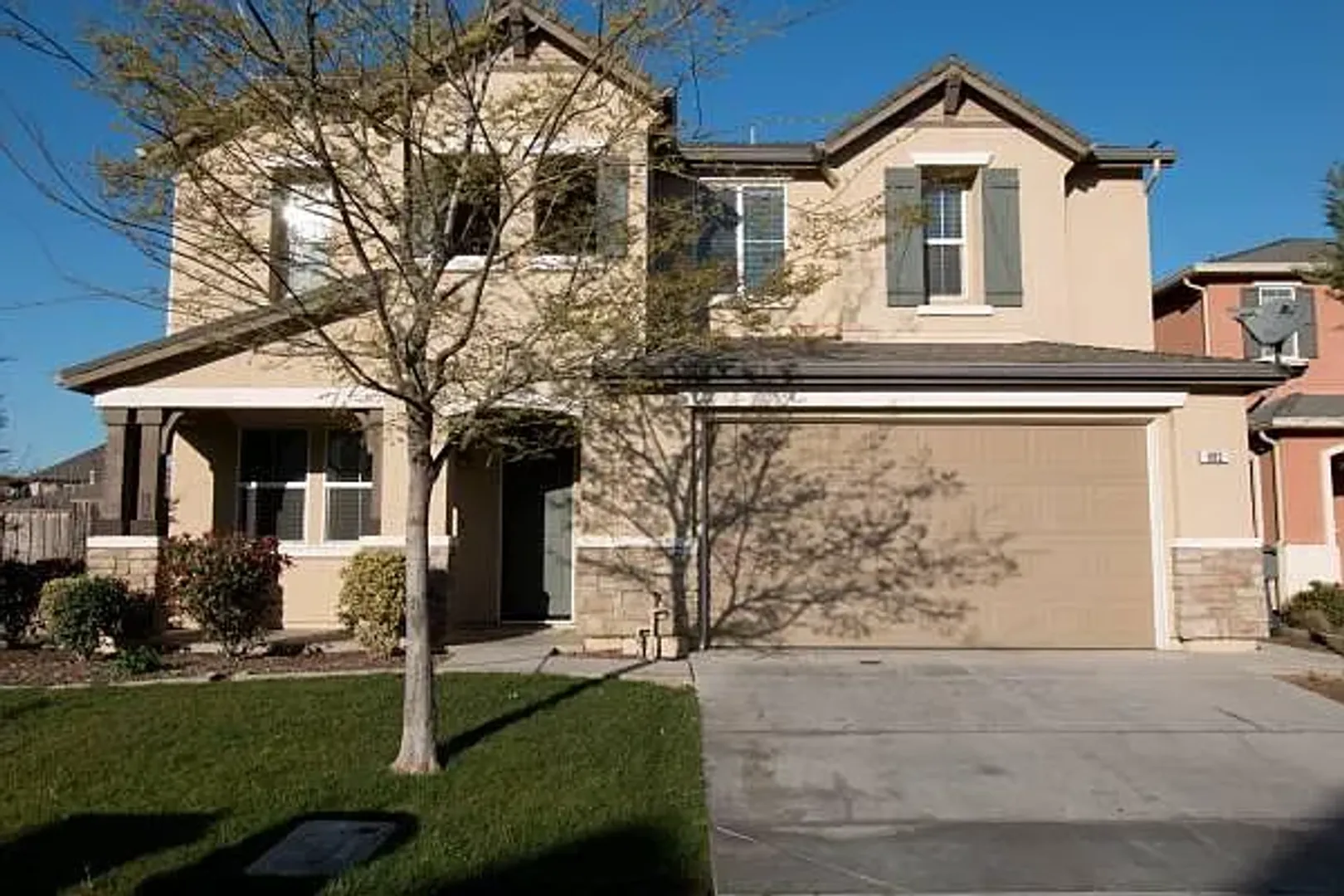 Madera House: 882 Kiwi Street