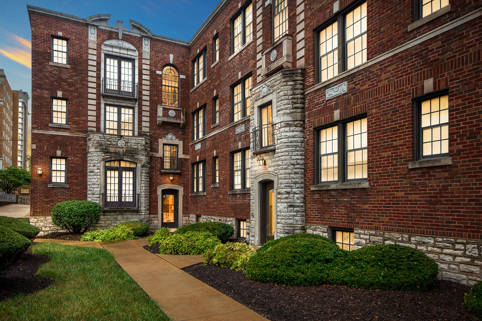 St. Louis Apartment: 6216-6220 Northwood Ave