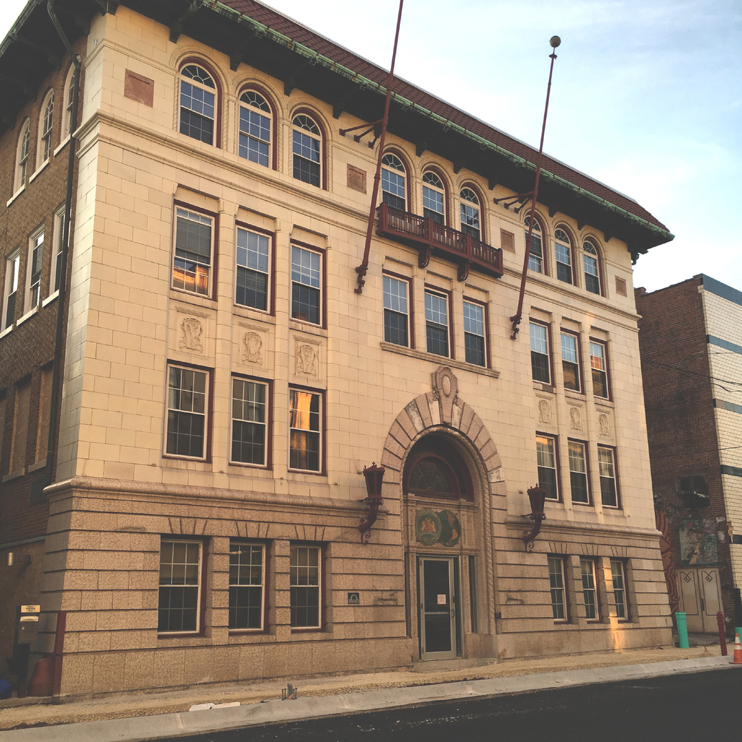 Lafayette Apartment: 217 North 6th Street