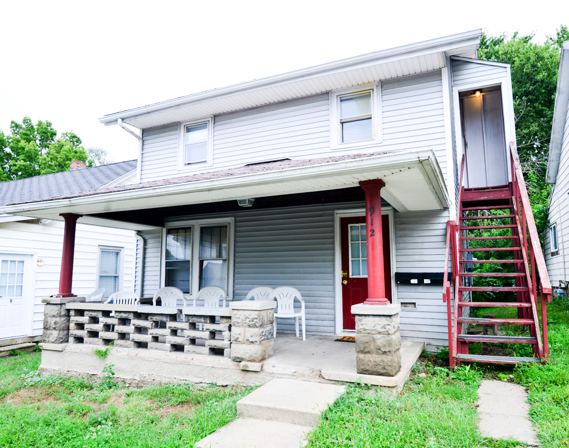 Lafayette Apartment: 912 Roberts St