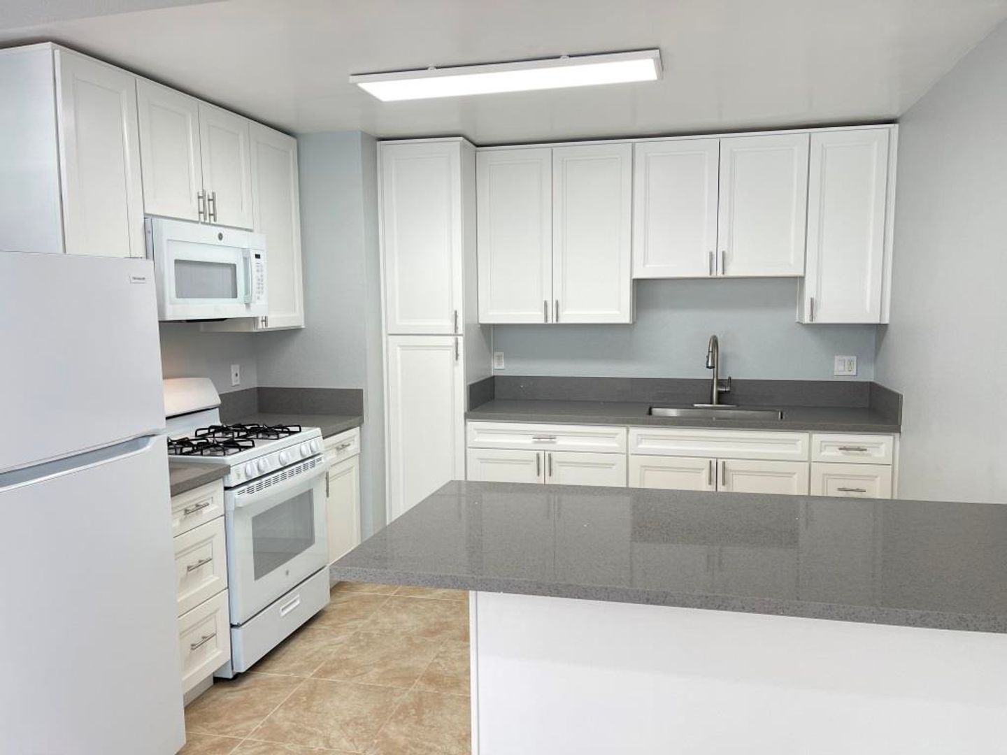 Lemon Grove Apartment: 7127 Westview Place