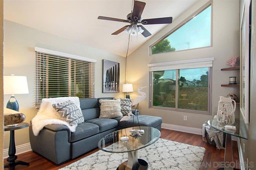 Spacious 2 Bedroom Townhome In Point Loma – photo 1