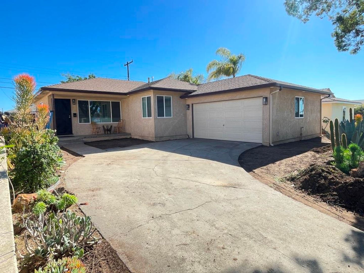 San Diego House: 5215 Waring Rd
