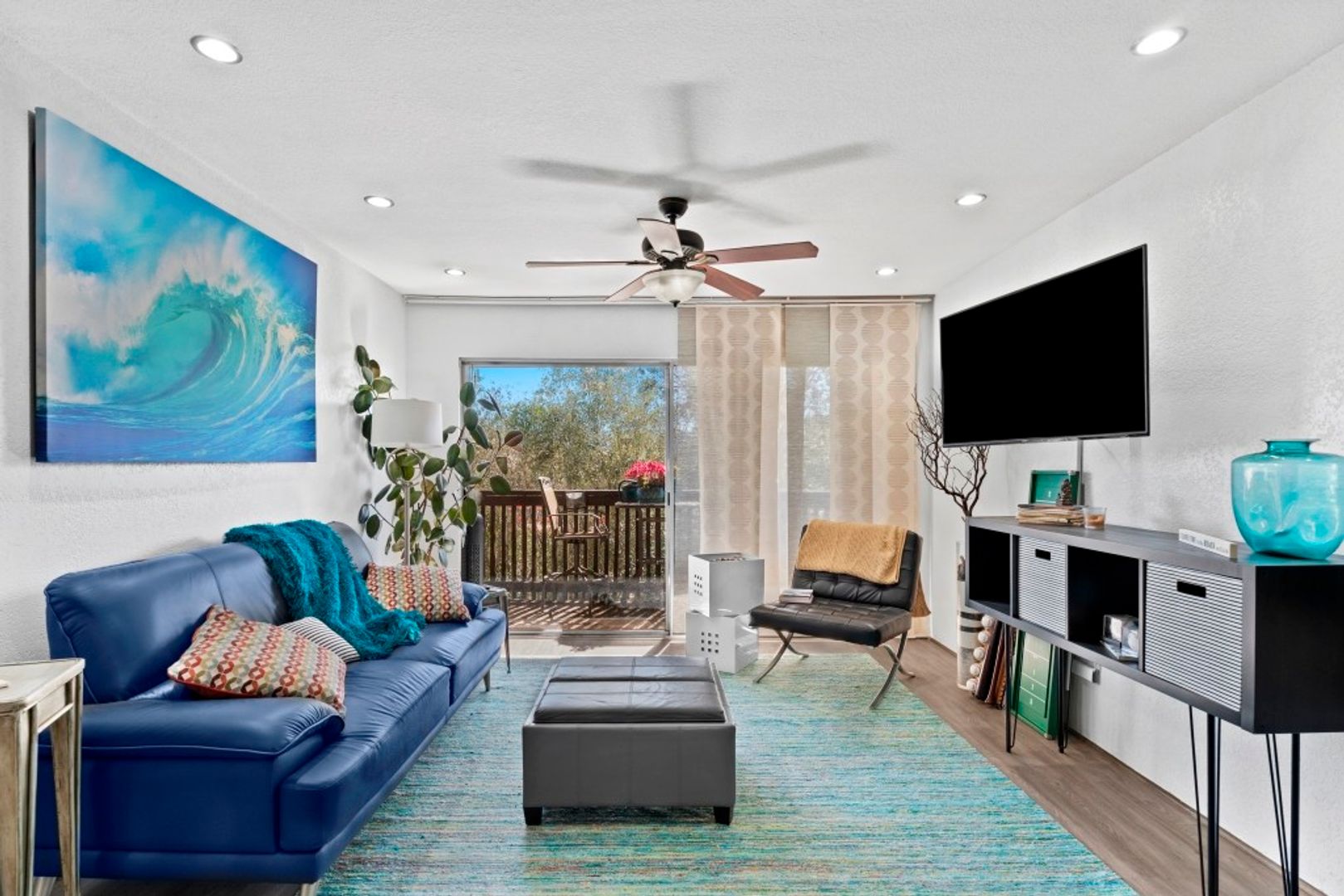 San Diego Condo: 6406 Friars Rd Unit 338