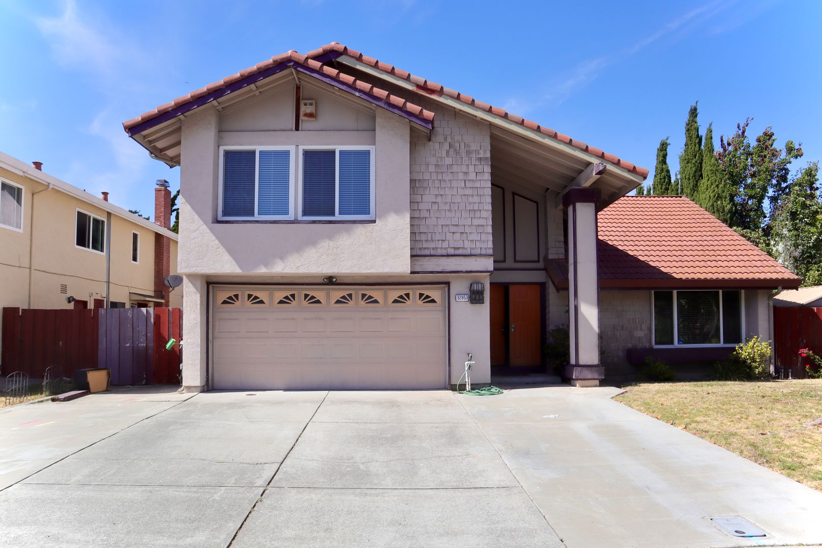 Union City House: 32953 Regents Blvd