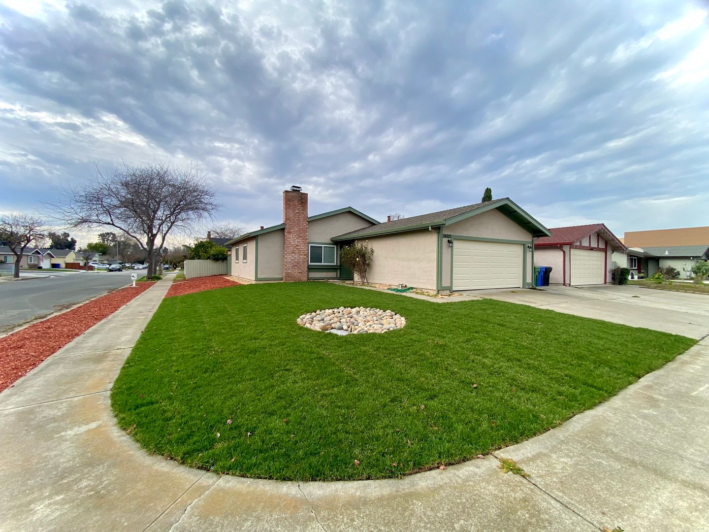 Fremont House: 34323 Russell Ct