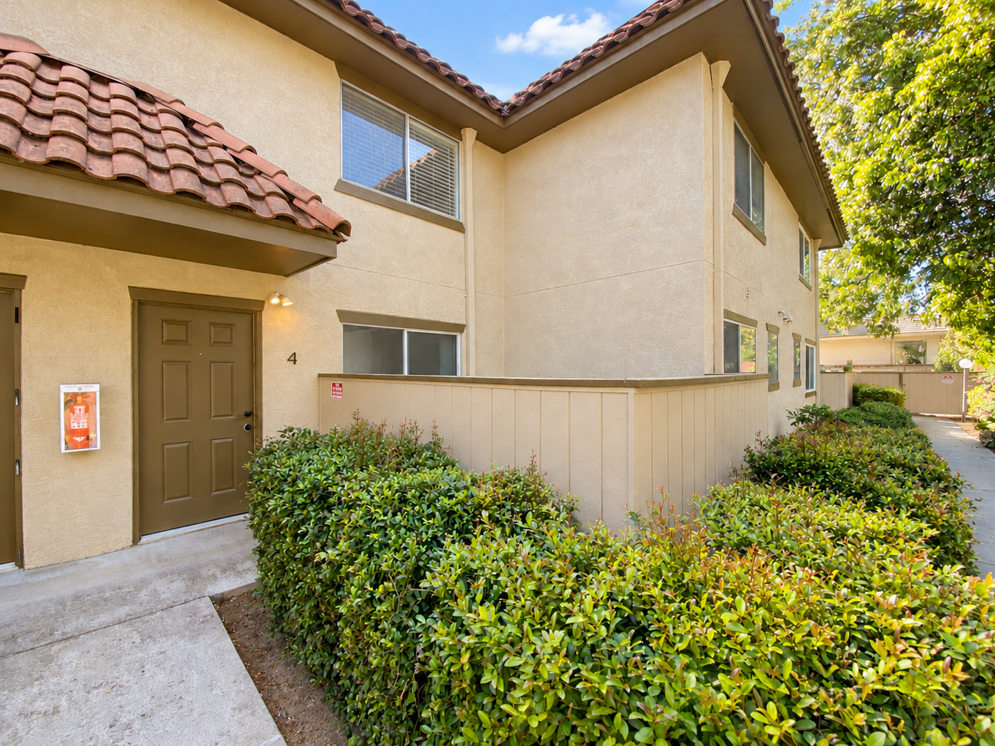 Fremont Apartment: 4255 Central Ave