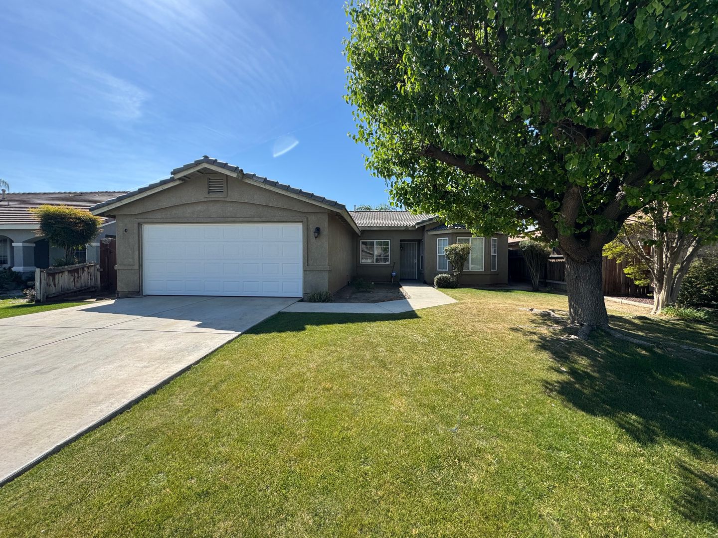 Bakersfield House: 3701 White Sands Drive