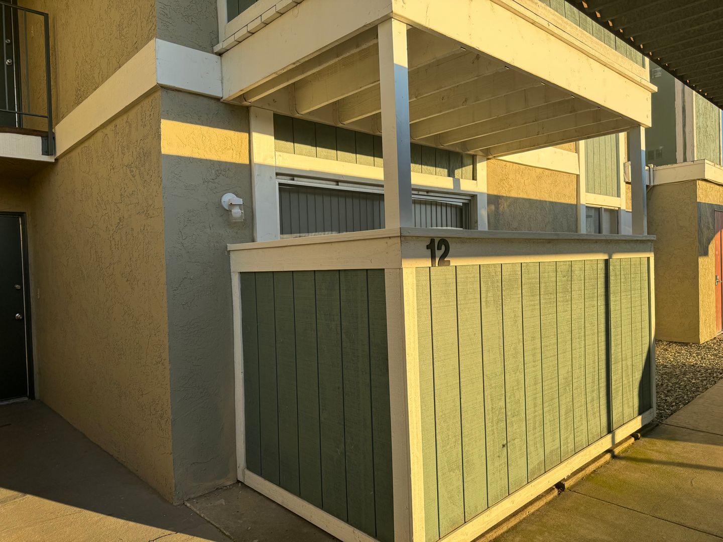 Bakersfield Apartment: 4830 Columbus Street