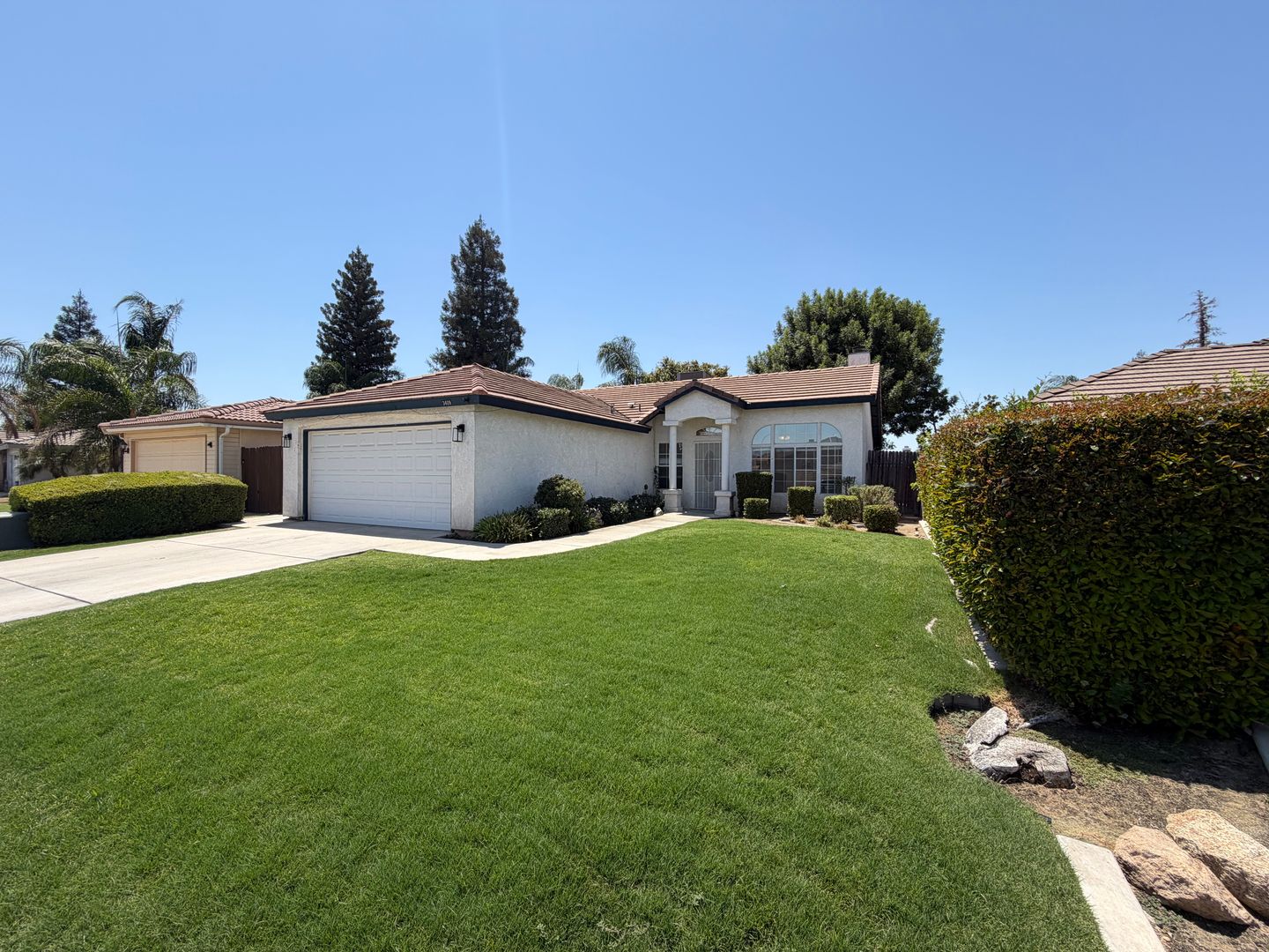 Bakersfield House: 3409 Starside Drive