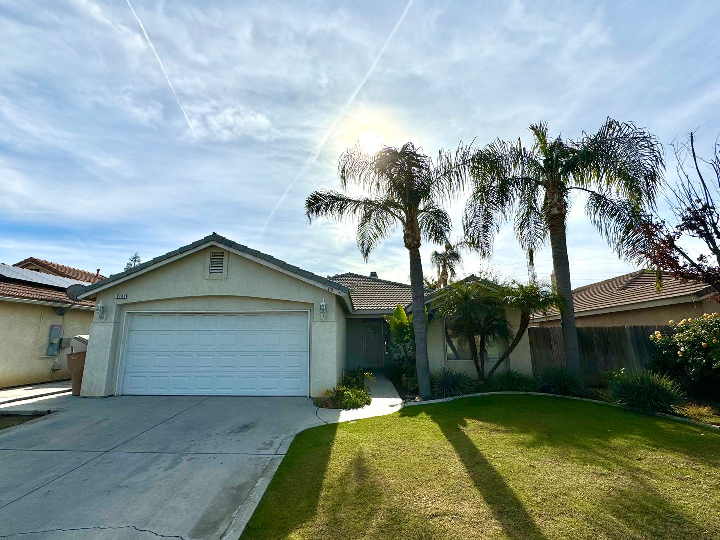 Bakersfield House: 9109 Chattaroy Street