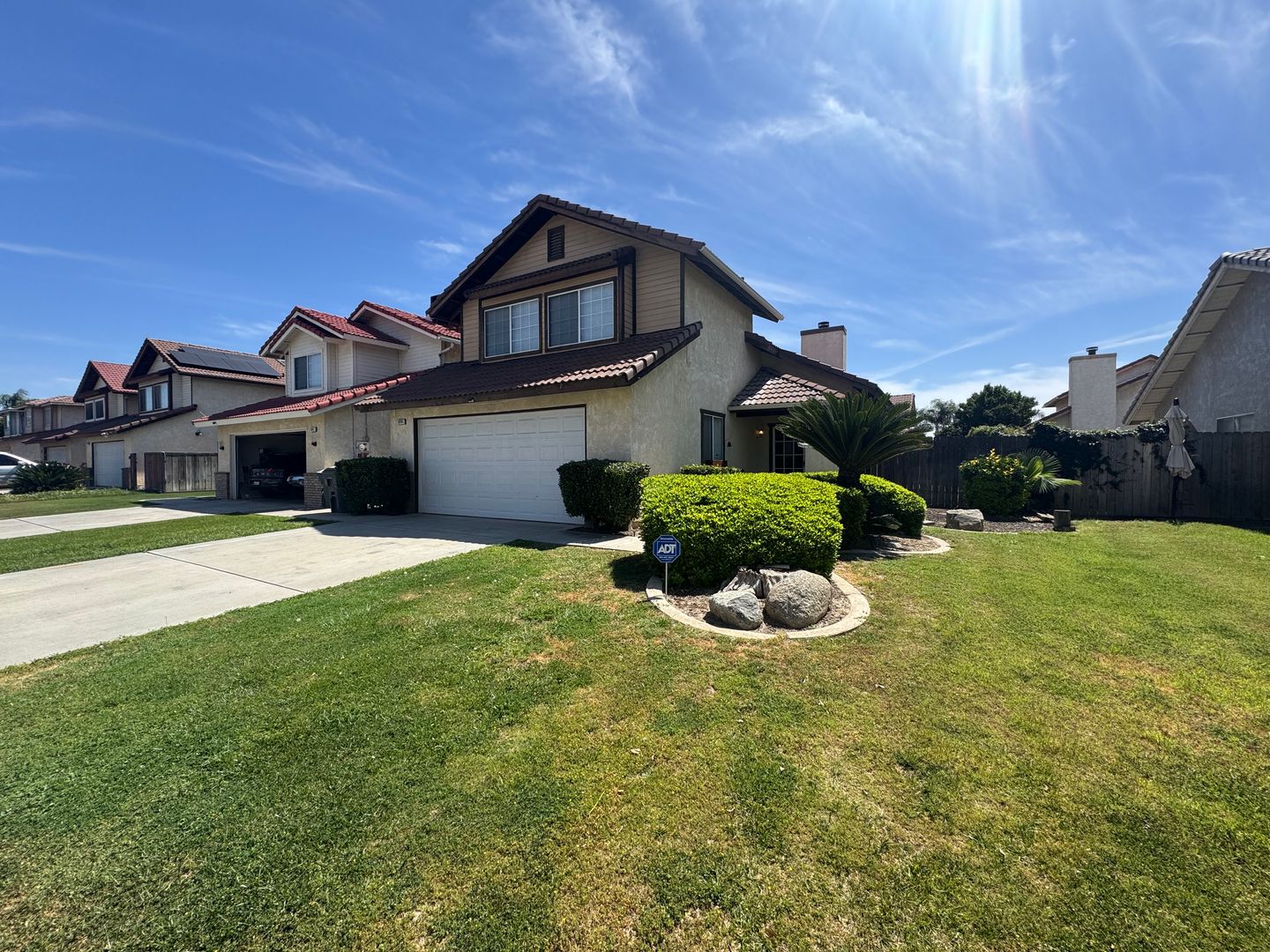 Bakersfield House: 8205 Fawn St