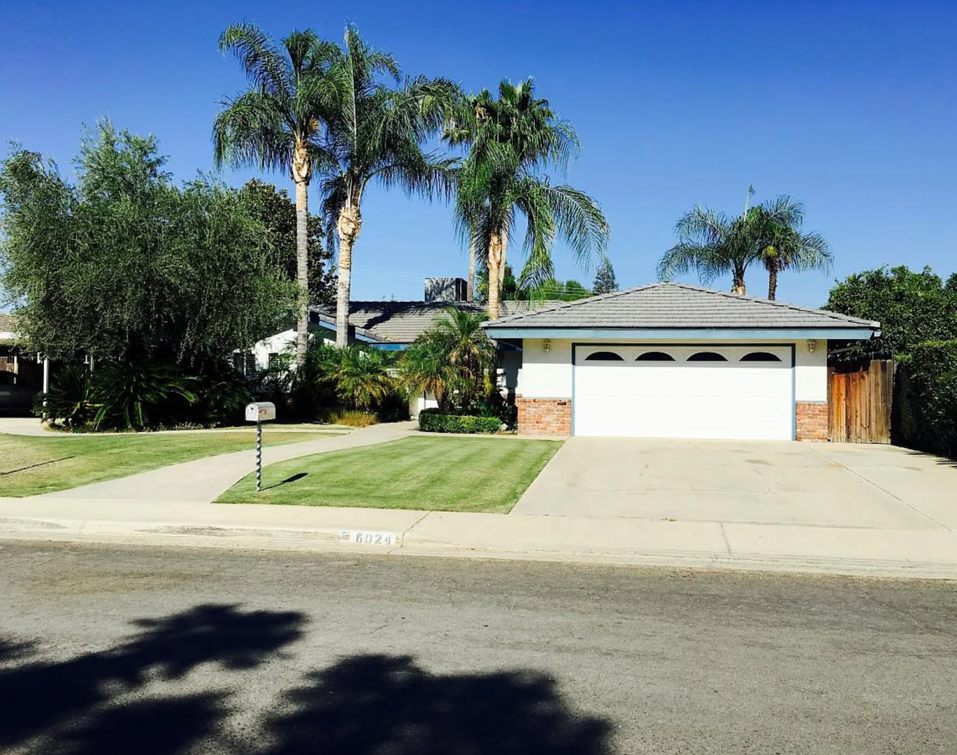 Bakersfield House: 6024 Eugene Pl