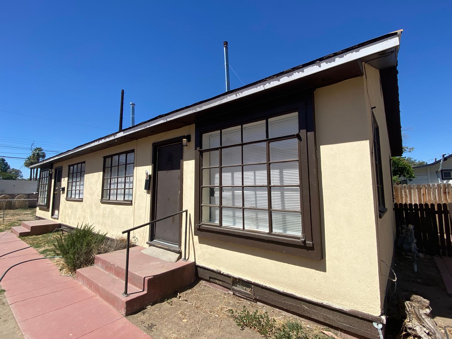 Bakersfield Apartment: 105 Eye Street