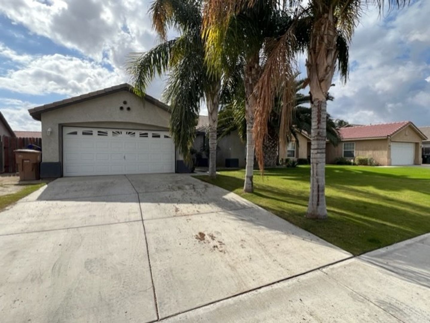 Bakersfield House: 2817 Tapo Ridge Dr.