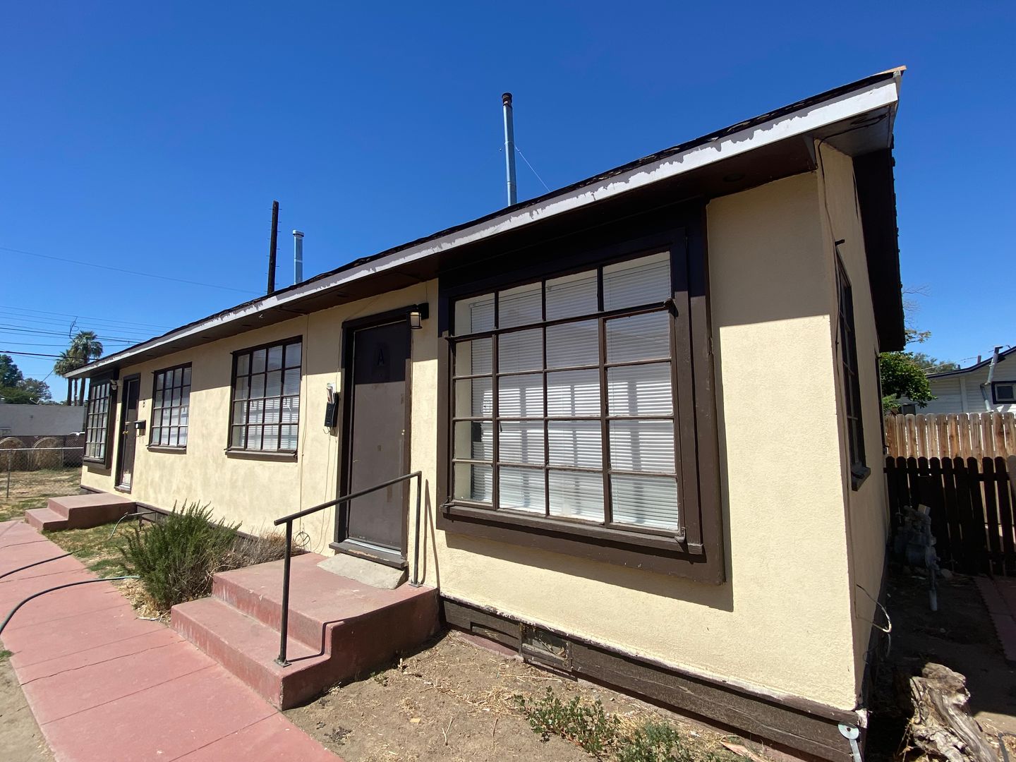 Bakersfield Apartment: 105 Eye Street