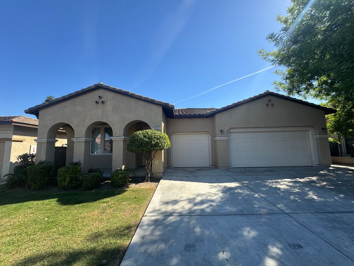 Bakersfield House: 9311 Camargo Way