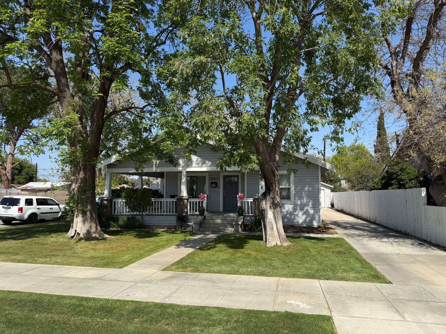 Bakersfield House: 1822 3rd St.