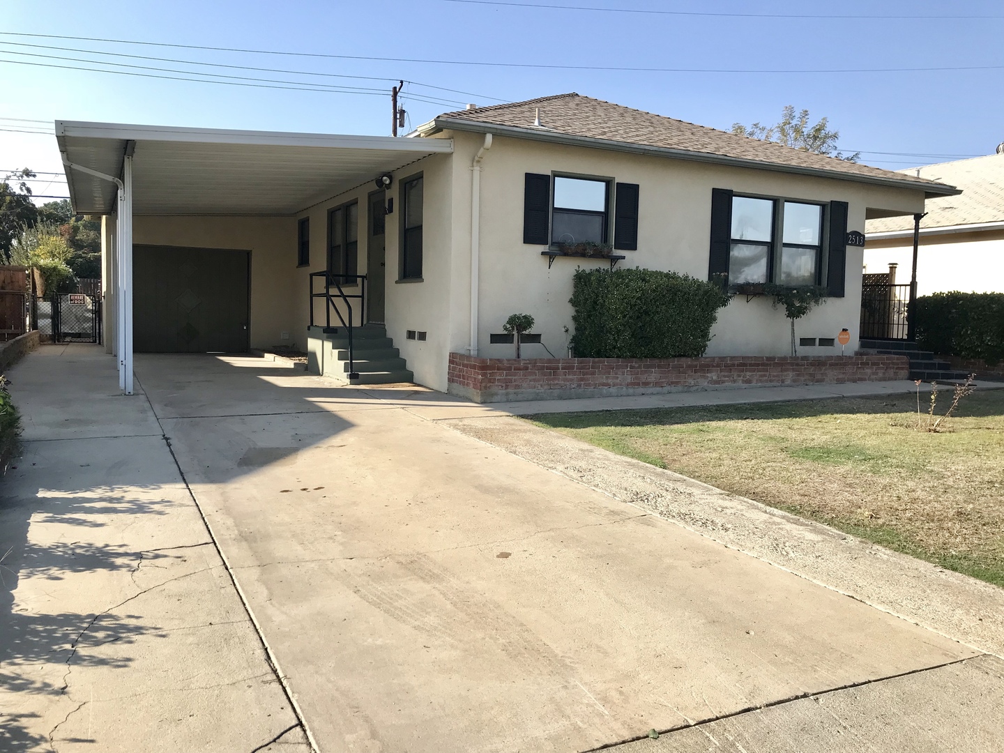 Bakersfield House: 2513 Manor Street