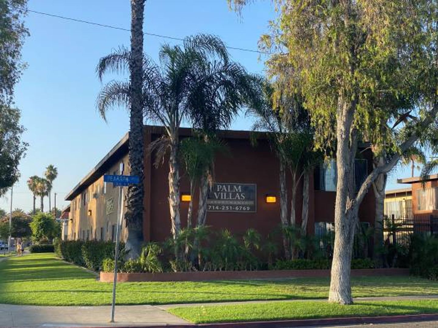 Anaheim House: 2046 S. Mountain View