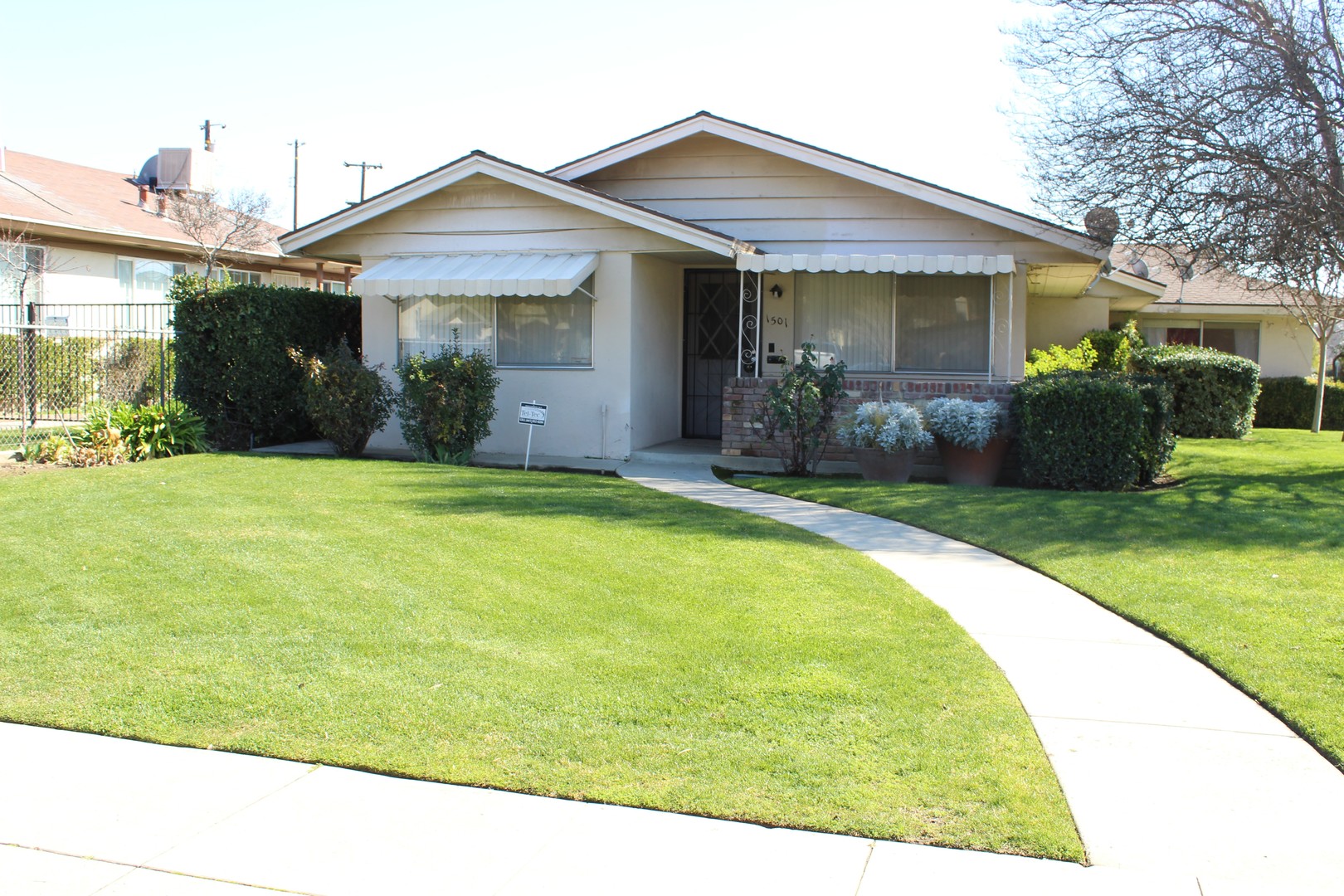 Bakersfield Apartment: 300 Pacific Street