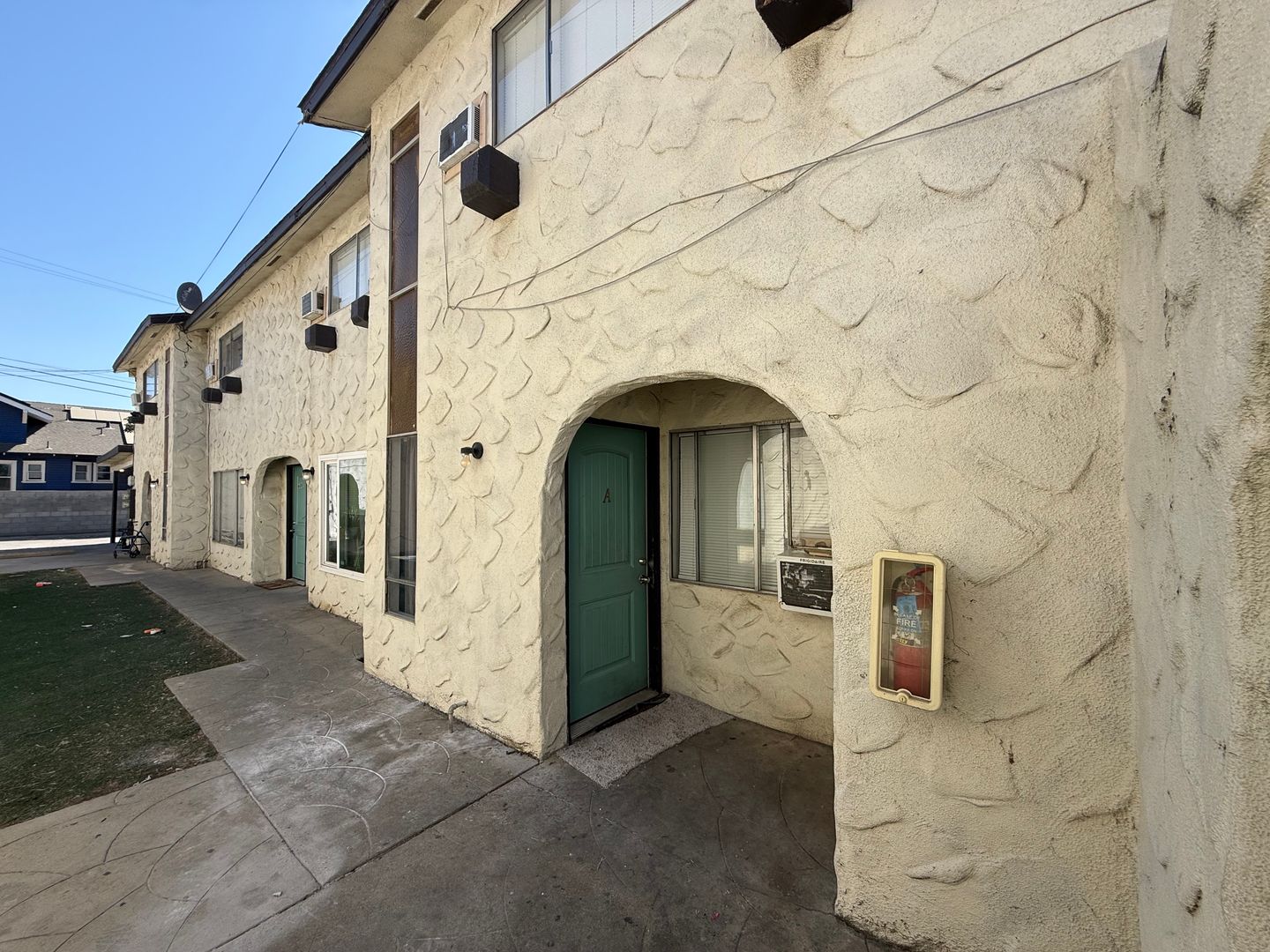 Visalia Apartment: 600-606 N. Locust Street
