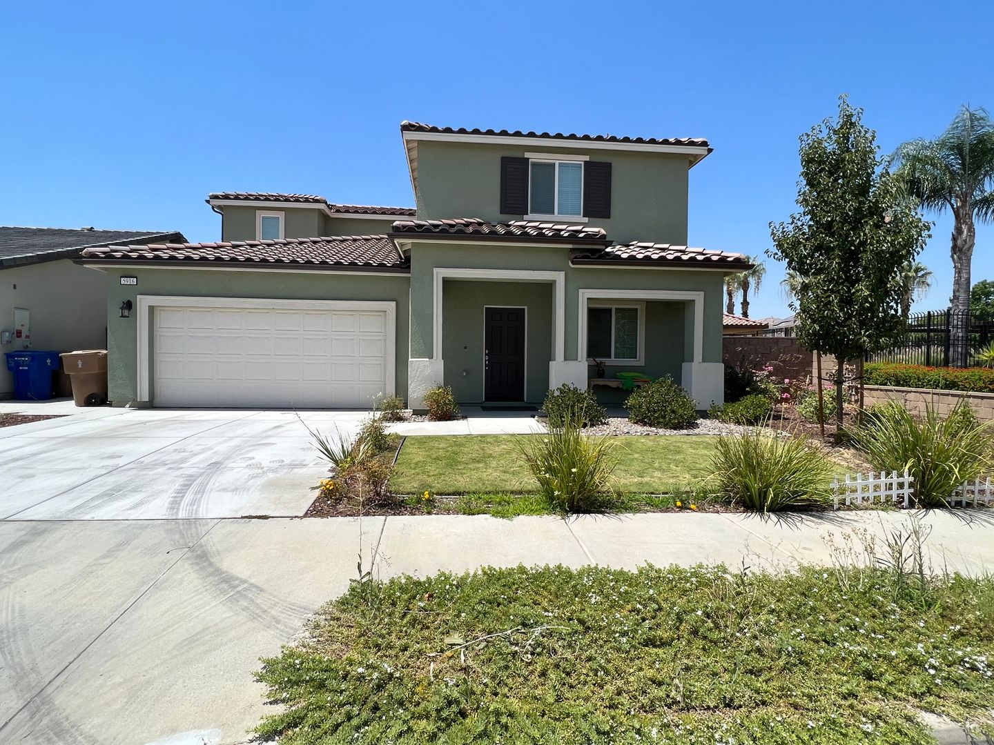 Bakersfield House: 5916 Sucre Place