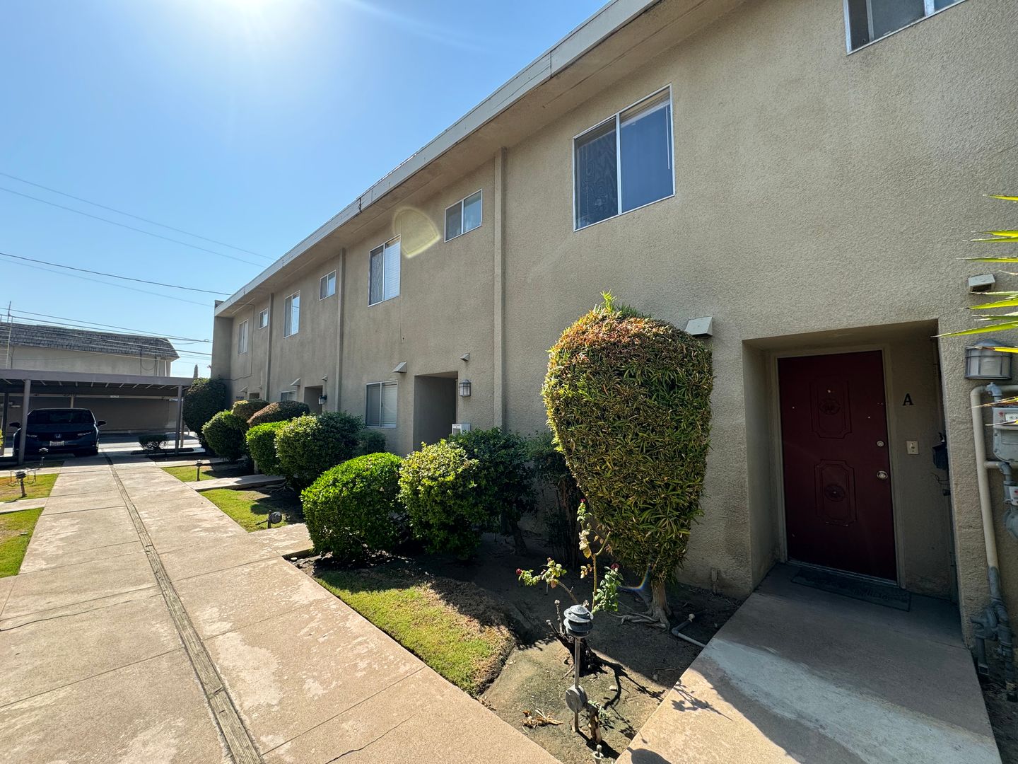 Bakersfield Apartment: Cornell and Columbus