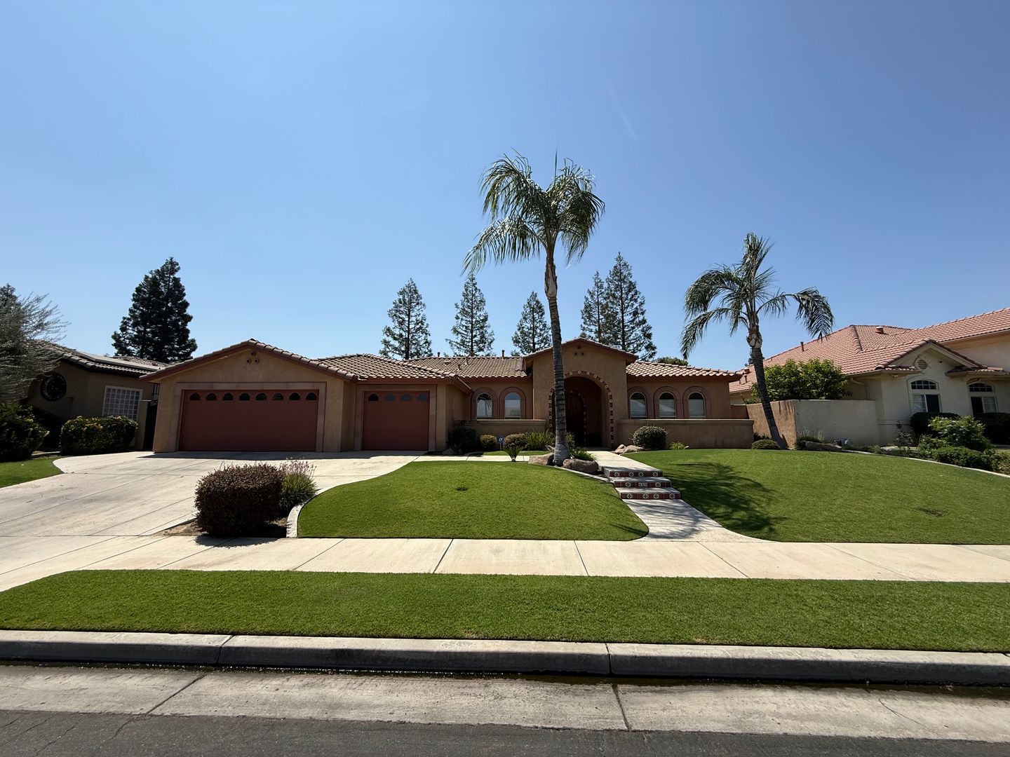 Bakersfield House: 4309 Scribner Way