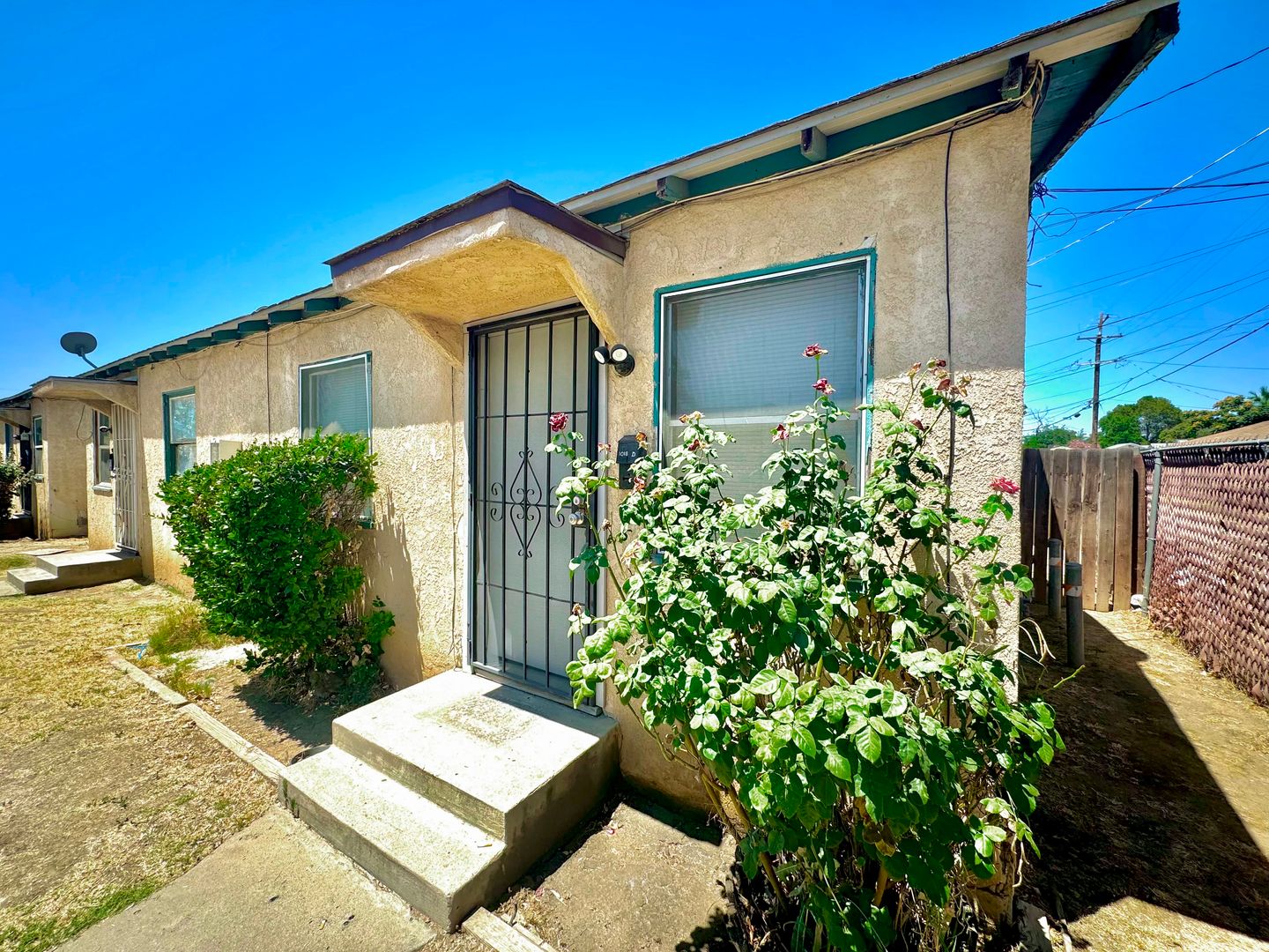 Bakersfield Apartment: 1018 Wilson Avenue