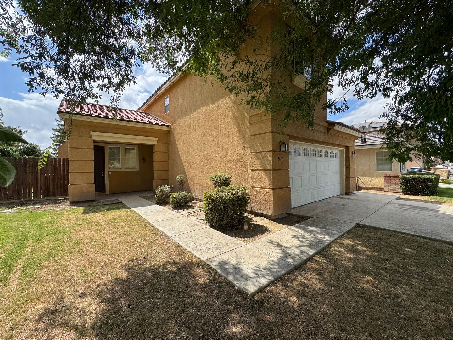 Bakersfield House: 6417 Brewer Creek Dr.