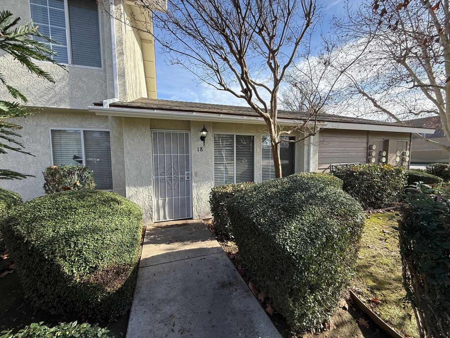 Bakersfield Apartment: 6200 Spice Way