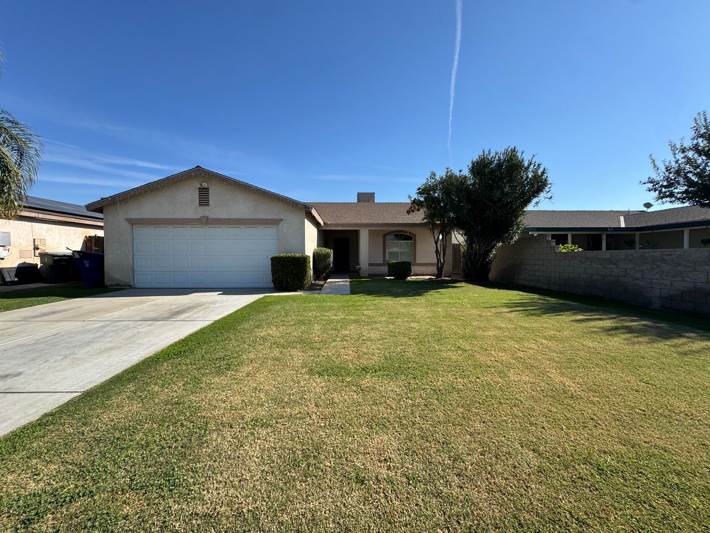 Bakersfield House: 7506 Cross Glade St.