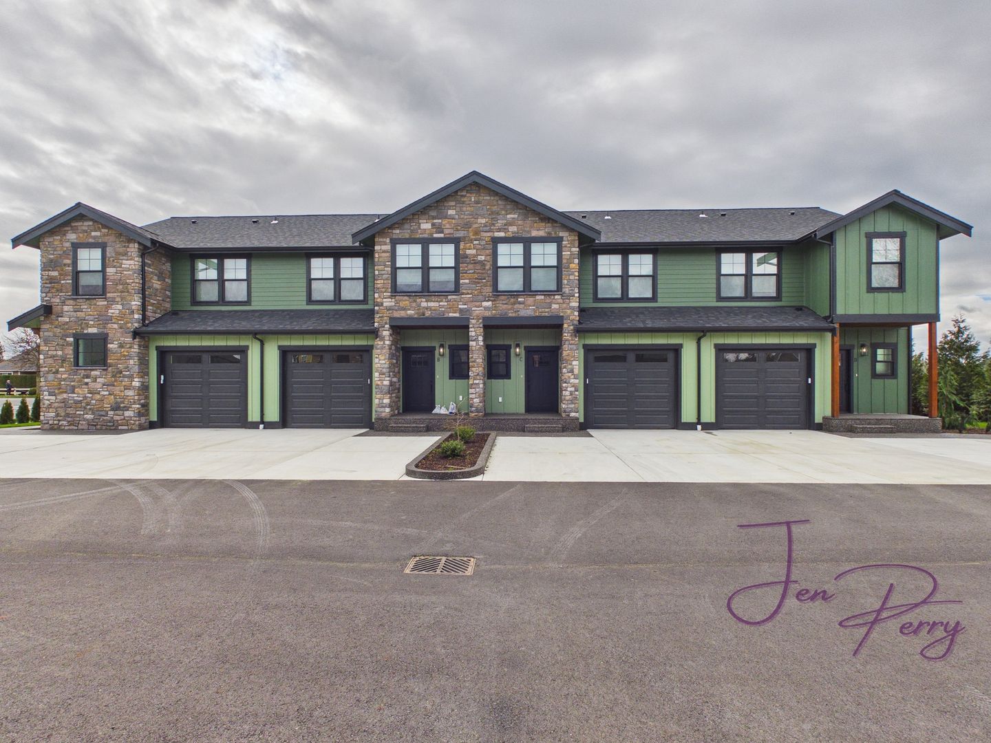 Lynden Apartment: 2201 DeJong Drive