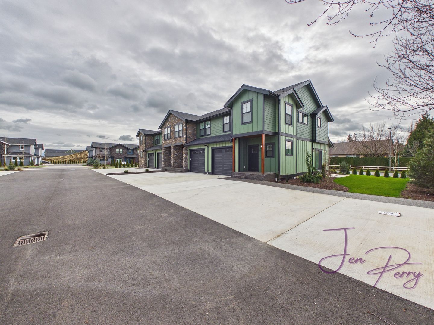 Lynden Apartment: 2201 DeJong Drive