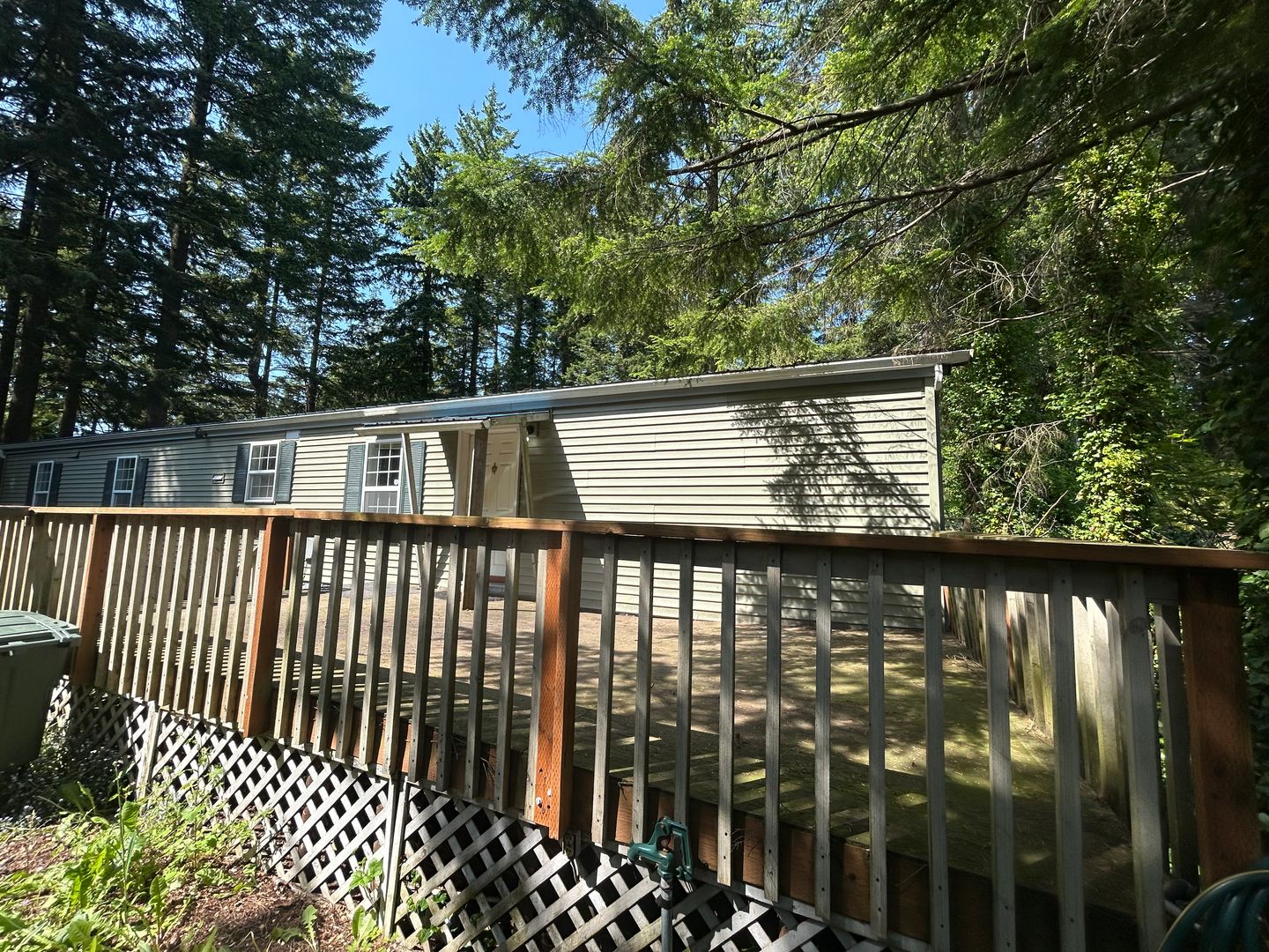 Maple Falls House: 6151 Shamrock Rd