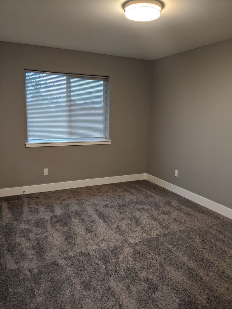 Blaine House: 7655 Parkland Dr