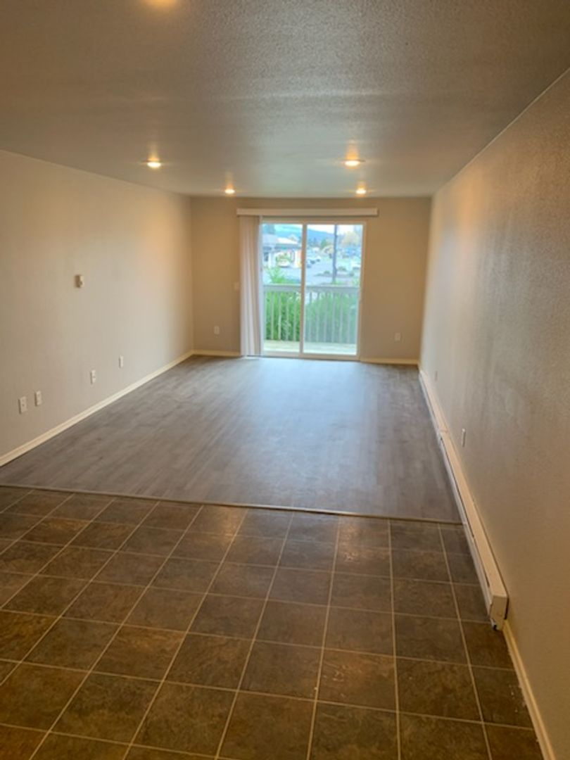 Everson Apartment: 108 Baker Street