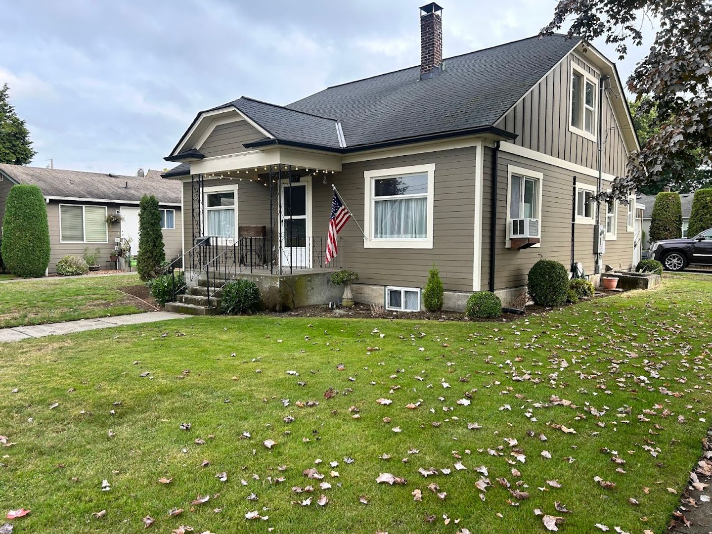 Lynden House: 817 Grover St