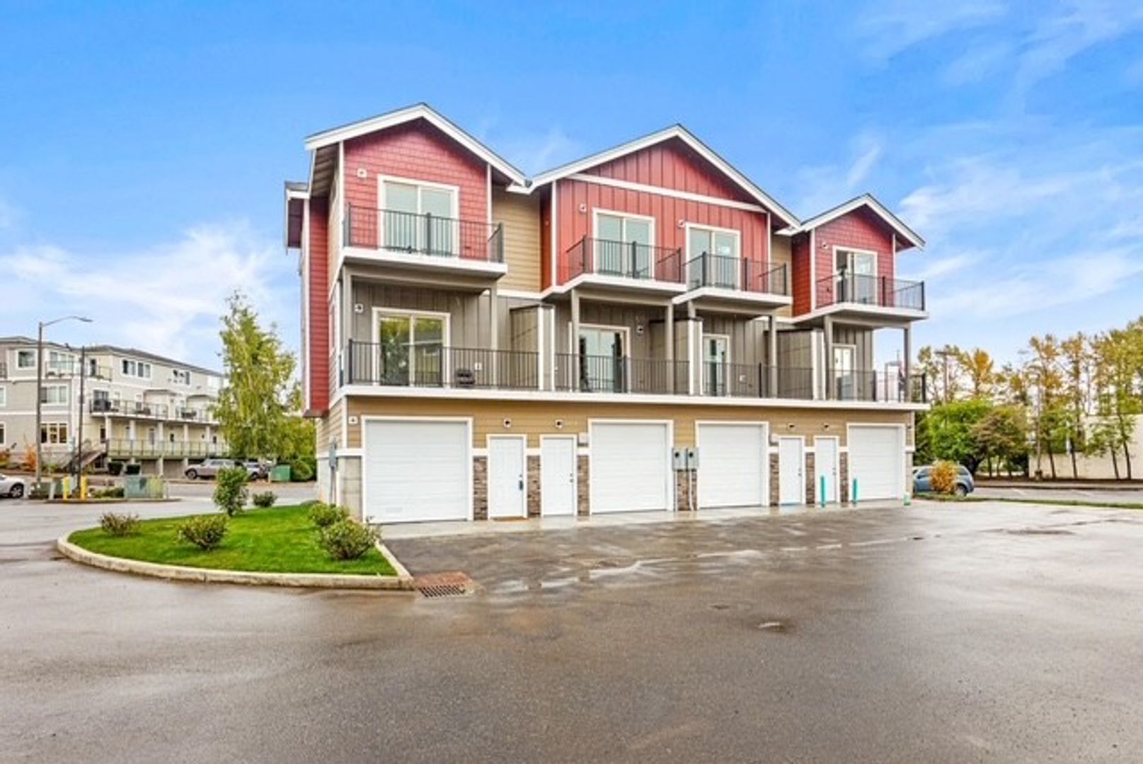 Ferndale Townhome: 2015 Salem Loop