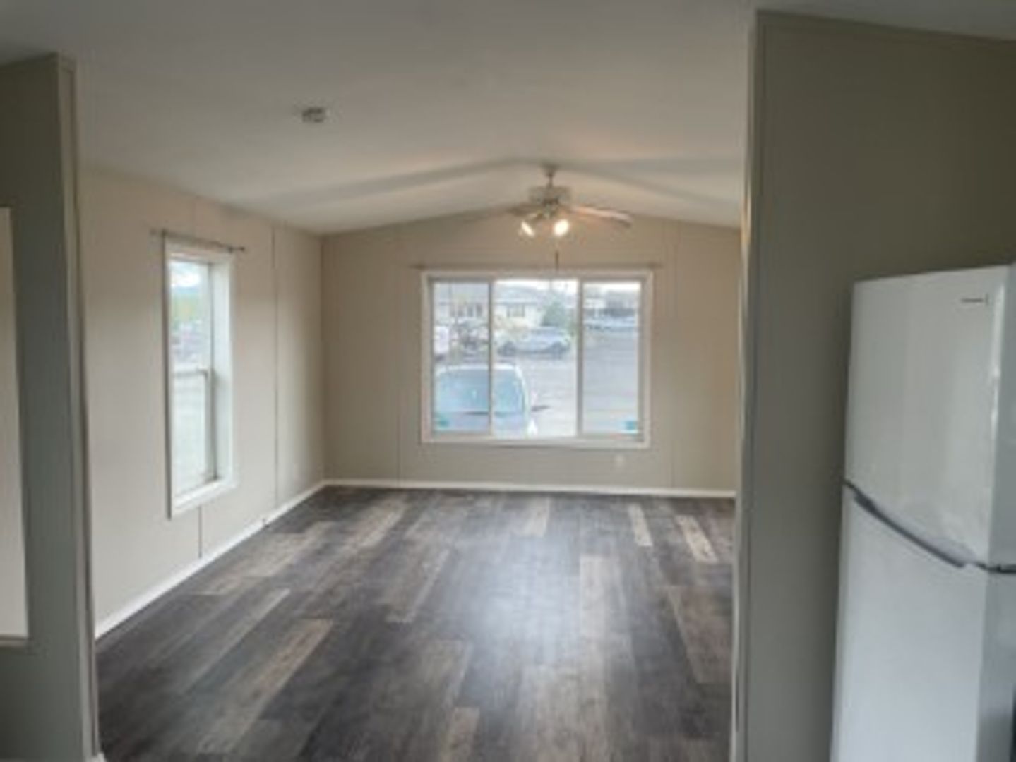 Everson Apartment: 203/205 Baker Street