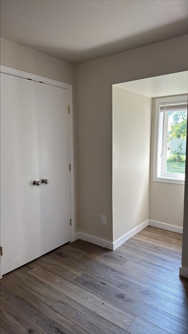 Sumas Apartment: 9240 Garrison Road