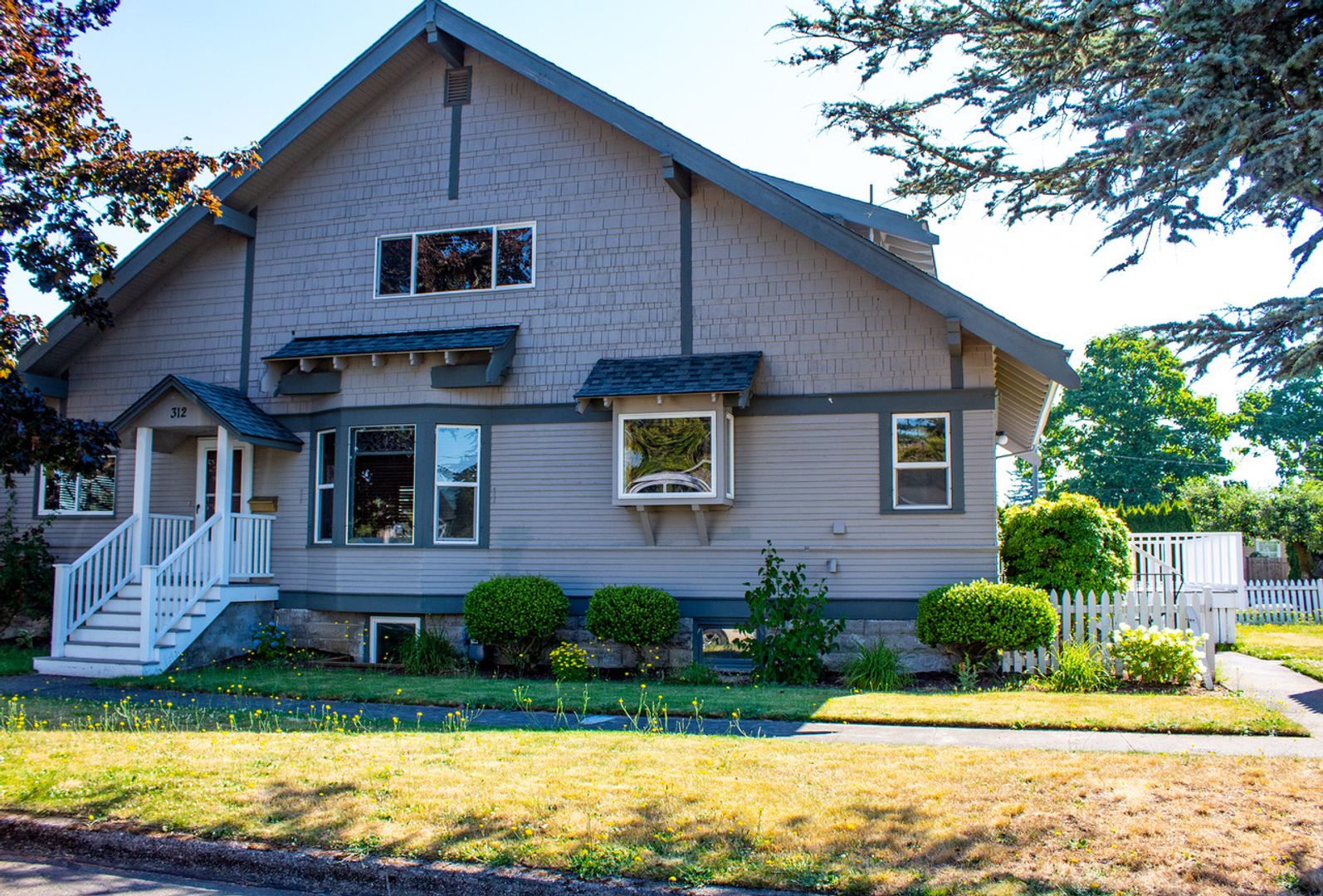 Lynden House: 312 7th St
