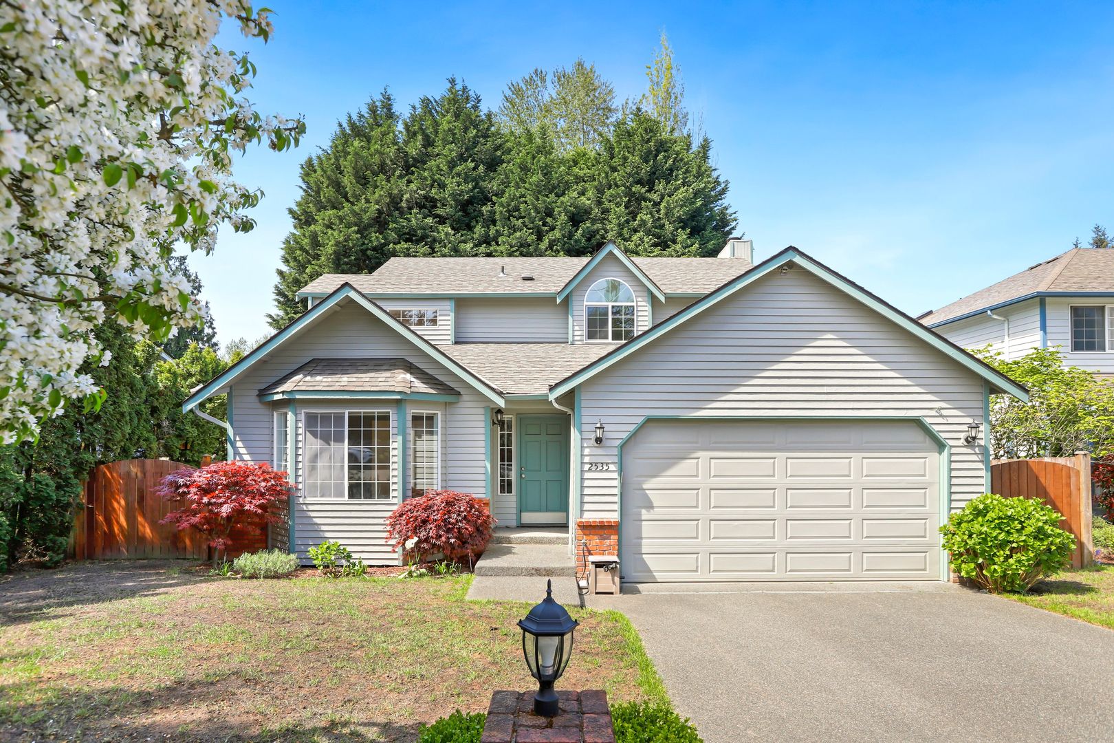 Renton House: 2535 Jones Ave NE
