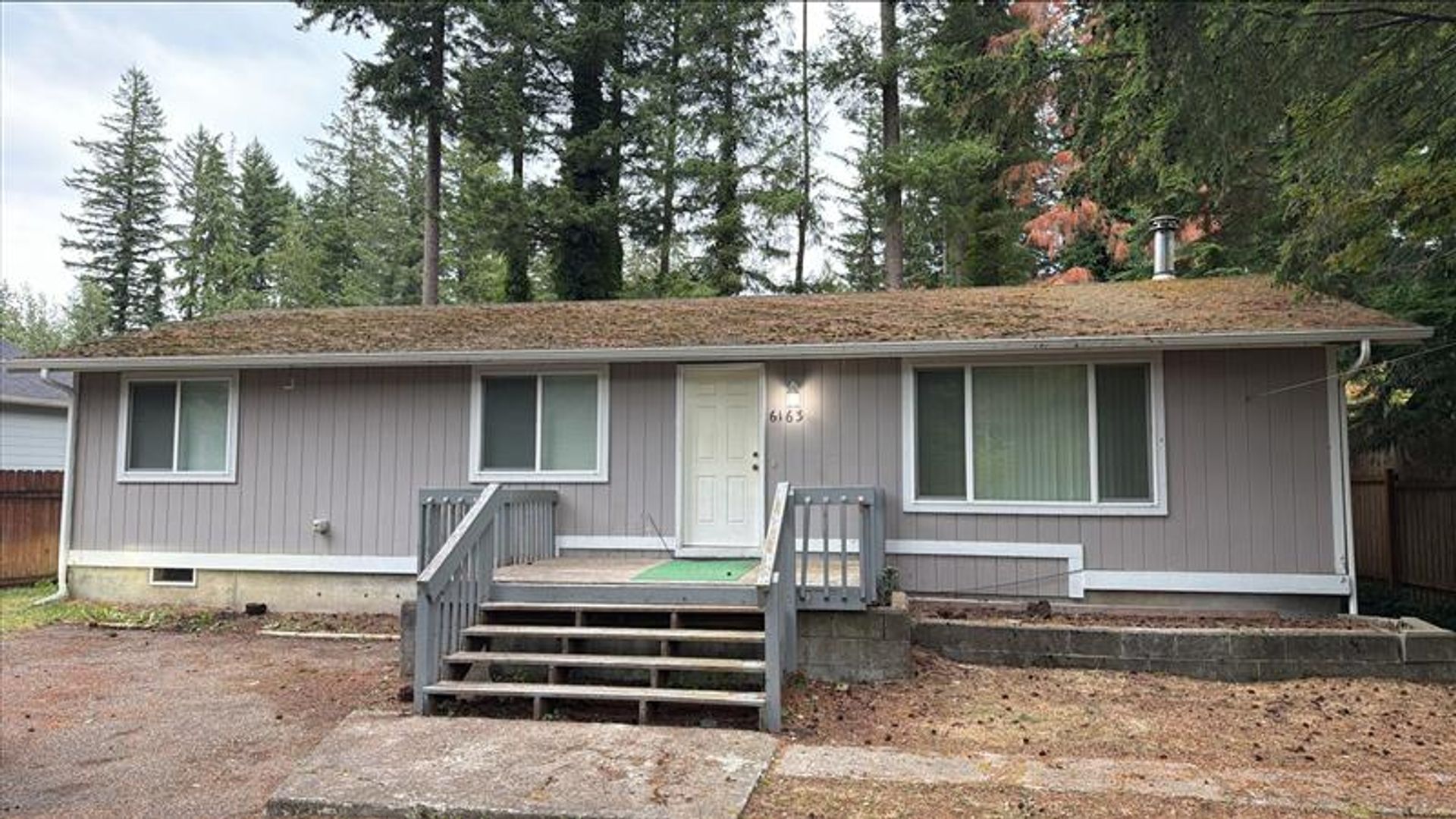Maple Falls House: 6163 Shamrock Rd