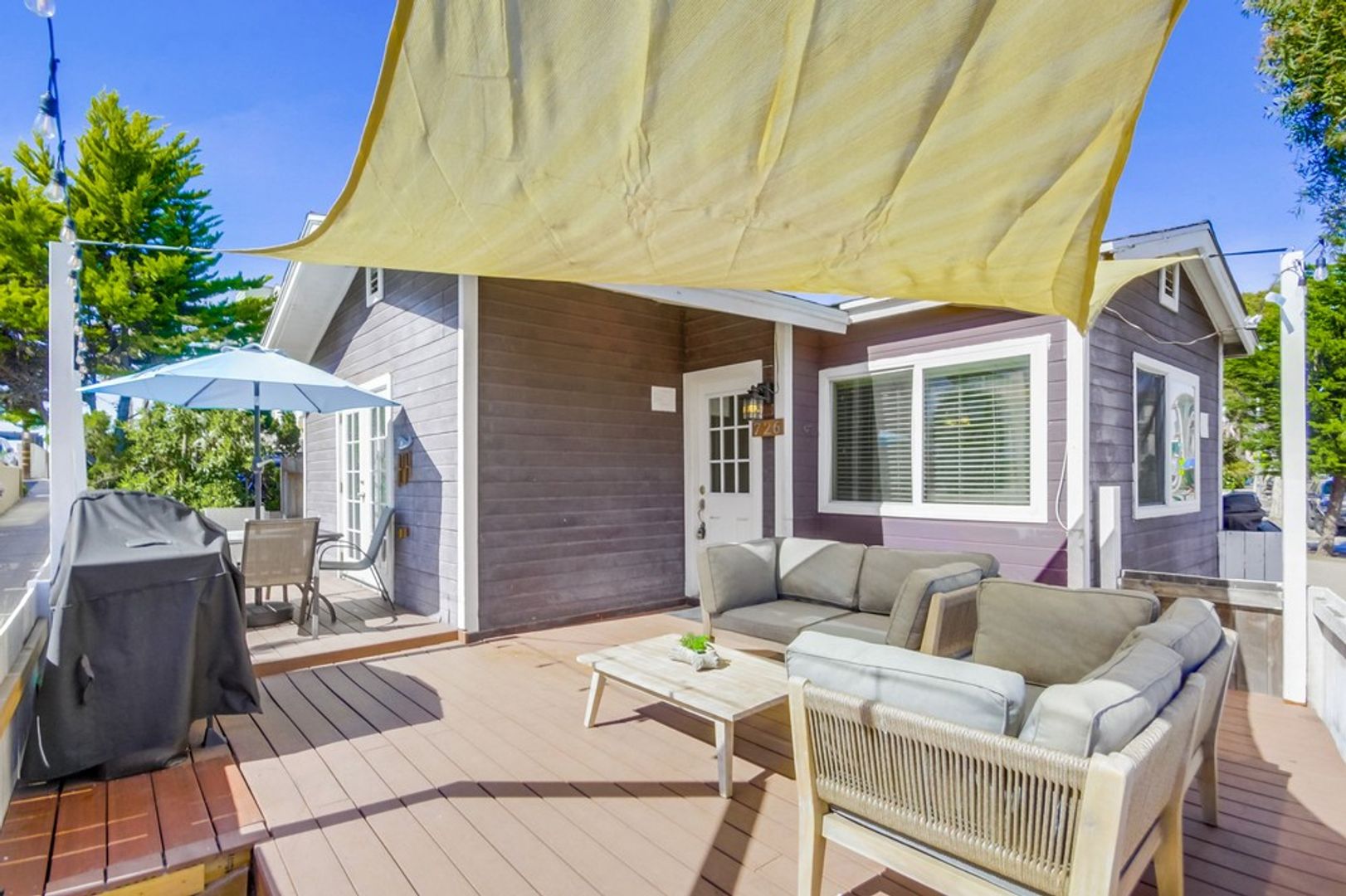 San Diego Apartment: 3376 - 3380 Mission Blvd